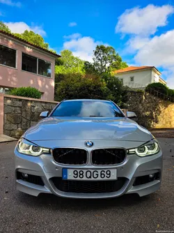 BMW 318 F31 Série 3 LCI - Motor B47 - MSport - Nacional - Revisões na BMW - Teto estrelado