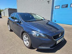 VOLVO V40 D2, 1.6d 114ch, Momentum, 03/2014, 121000km, carnet complet