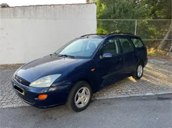 Ford Focus 1.4i 75cv Apenas 147000km