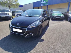Peugeot 208 1.2 vti 82chx ALLURE,clim,toit panoramique,sieges chauffants ,retros elect ok,kit distri+pompe a jour,revision effectuee,repr poss ,garantie 6 mois