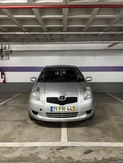 Toyota Yaris VVTi 1.0 69cv
