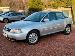 Audi A3 1.6 102 cv Ambition "1ière Main"