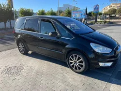 Ford Galaxy Ghia