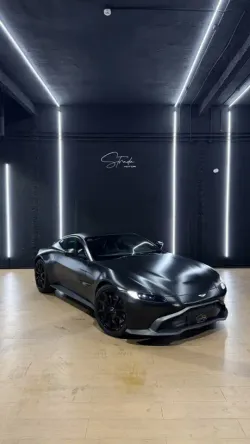 Aston Martin Vantage