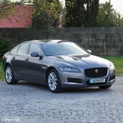 Jaguar XF 20d Pure