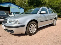 Skoda octavia combi 1.9l tdi 100cv finition tour 366.200kms 07/2001 clim fermeture centralisée direction assistée
