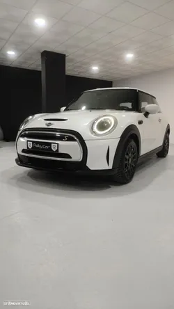 MINI 3 Portas Cooper SE Premium Essential