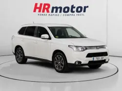 MITSUBISHI Outlander 220DI-D Motion AT 4WD