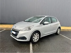 ✅ 1ERE MAIN - PEUGEOT 208 1.2 82ch - Historique COMPLET Peugeot