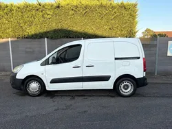 Berlingo hdi 90cv Clim pack cd an 2009 3 places /2950
