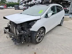 Kia ceed break accidentée