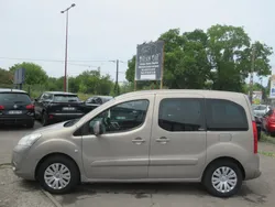Citroen berlingo 1.6 e-hdi 90ch multispace distribution ok  carnet d'entretien complet  bva  bel etat