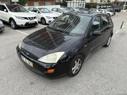 Ford Focus 1.8 TDDI 5 lugares com AC