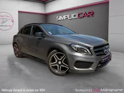 MERCEDES CLASSE GLA 200 Fascination 7-G DCT A Pack AMG Suivi COMPLET Caméra de recul Hayon éléctrique Garantie 12 moi