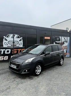 PEUGEOT 5008 I Phase 2 ALLURE 1.6 e-HDi 120 cv CARNET ENTRETIEN