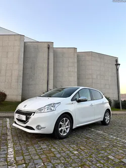Peugeot 208 e-VTi Style