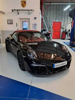 Porsche 911 991 CARRERA 4S GTS