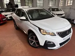 Vend Peugeot 3008 1.2 130cv allure 06/2017