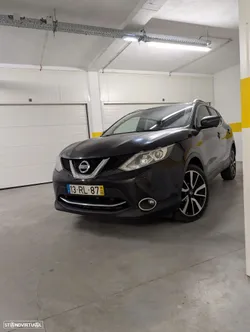 Nissan Qashqai 1.6 dCi Tekna 19 Alcantara Xtronic