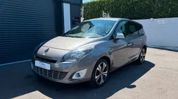 Renault Grand Scenic 3 III 1.9 DCI 130 CH Edition Bose / Semi Cuir / Régulateur et Limiteur de vitesse / Climatisation Automatique / Sièges Chauffant
