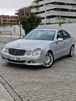 Mercedes-Benz E 220 220CDI BE Elegance Aut.(9.75)
