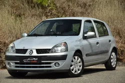 Renault Clio II Phase 3 1.2i 16V 75 ch Pack Authentique Climatisée