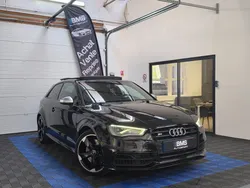 Audi S3 8V 2.0 TFSI 300 Quattro (Toit ouvrant, Full LED, Sièges Sport chauffants, Jantes 19")
