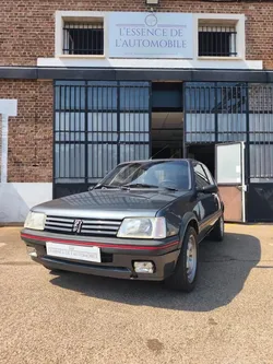 Peugeot 205