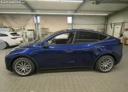 Tesla Model Y Long Range - Dual Motor
