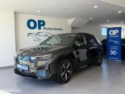 BMW iX xDrive 40 Pack Desportivo