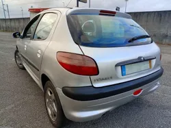 Peugeot 206 1.1