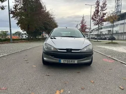 Peugeot 206 1.1