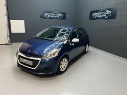 Peugeot 208 1.2 Phase 2 5 Portes 68 cv LIKE