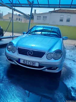 Mercedes-Benz C 220 (203708)