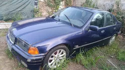 BMW 318 Deisel inteiro para peças com documentos ler