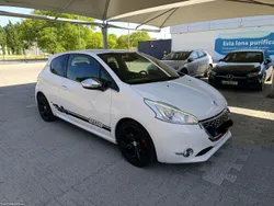 Peugeot 208 GTI 240cv