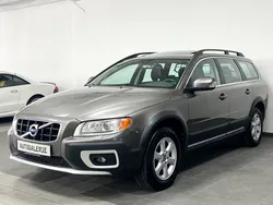 VOLVO XC70 2.4 D5 MOMENTUM 205 ch 4x4 AWD BVA - TO - ATTELAGE - 209000 km