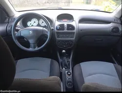 Peugeot 206 1.1i