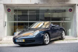 Porsche 911 Carrera 4 (996)