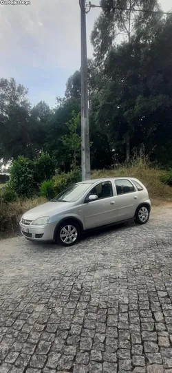 Opel Corsa 1.2 -16 válvulas Comfort