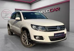 VOLKSWAGEN Tiguan 2.0 TDI 140ch Carat 4Motion 140Ch Toit ouvrant Attelage Sièges chauffants