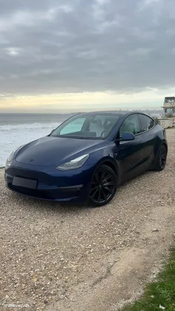 Tesla Model Y Long Range Dual Motor AWD