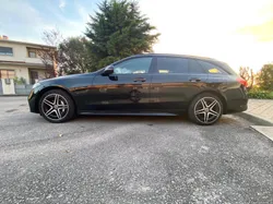 Mercedes-Benz C 300 e AMG / 2022 / Híbrido Plug-in / Autonomia elétrica de 104 kms (reais)