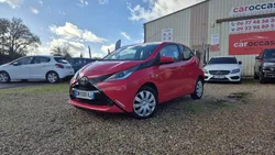 TOYOTA AYGO 1.0 VVT-i 69 ch X-Play X-Shift 5p