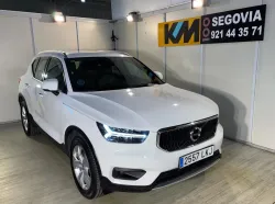 VOLVO XC40 T3 Momentum Pro