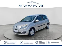 Renault TWINGO II 1.2 16V 75CH DYNAMIQUE