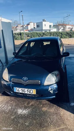 Toyota Yaris 1.0 Base