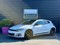 VOLKSWAGEN SCIROCCO II (2) 2.0 TDI 184 BLUEMOTION TECHNOLOGY SPORTLINE DSG6 / Sieges chauffant / régulateur de vitesse / dynaudio / jantes 19" / suivi complet ....