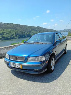 Volvo V40 T4