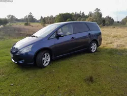Mitsubishi Grandis 7 lugares